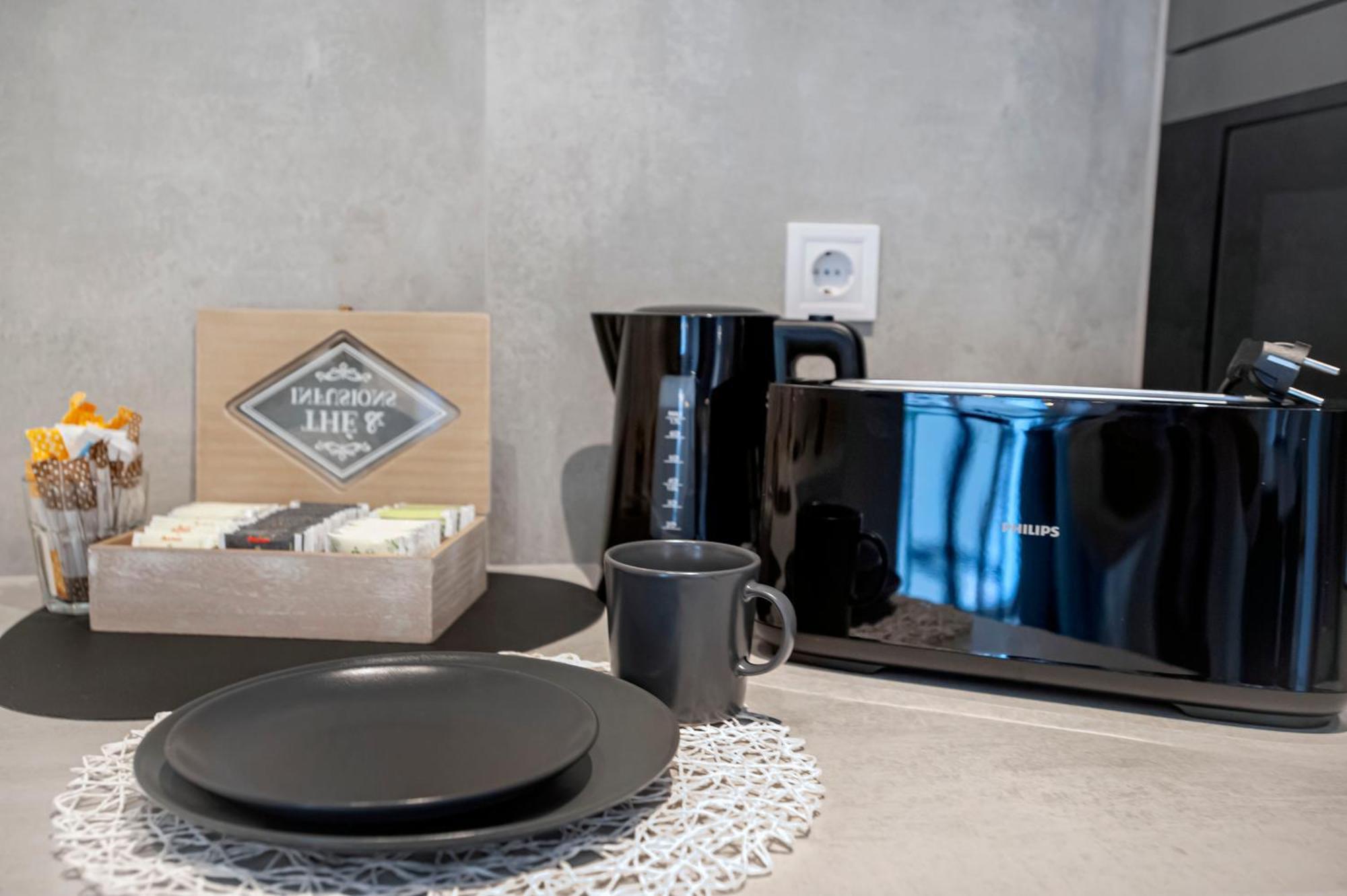 Hostel Dos Estaciones - Free Towels, Coffee & Tea, Remote Check-In アリカンテ エクステリア 写真